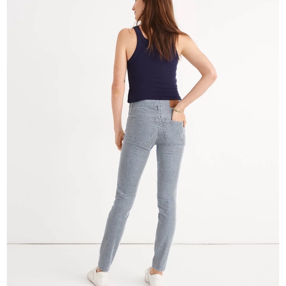 9" Mid-Rise Skinny Jeans in Piper Stripe | Size 30 - Picture 5 of 12